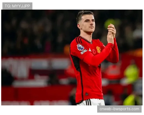 芒特客串中锋破门,曼联战术调整收获奇效 芒特客串中锋破门,曼联战术调整收获奇效