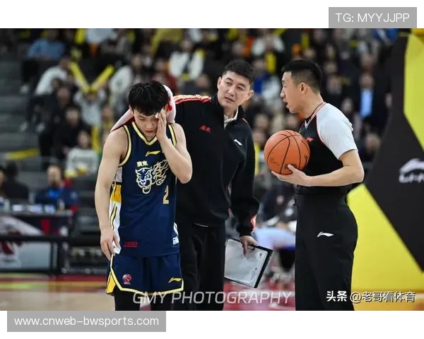 细节定生死：广东加时屡失关键罚球，年轻球员交学费代价惨重